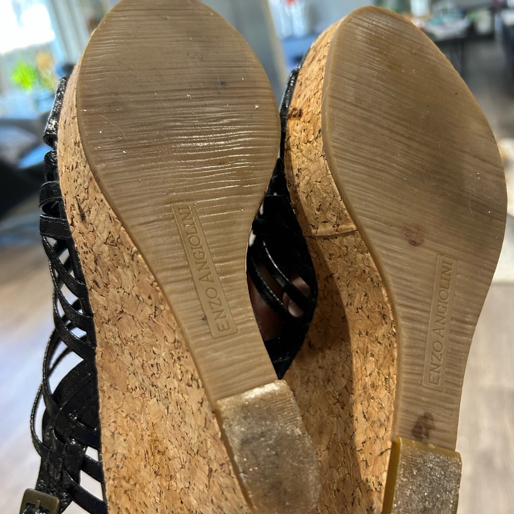 Enzo Angiolini Black and Tan Wedge Sandals - Picture 8 of 8